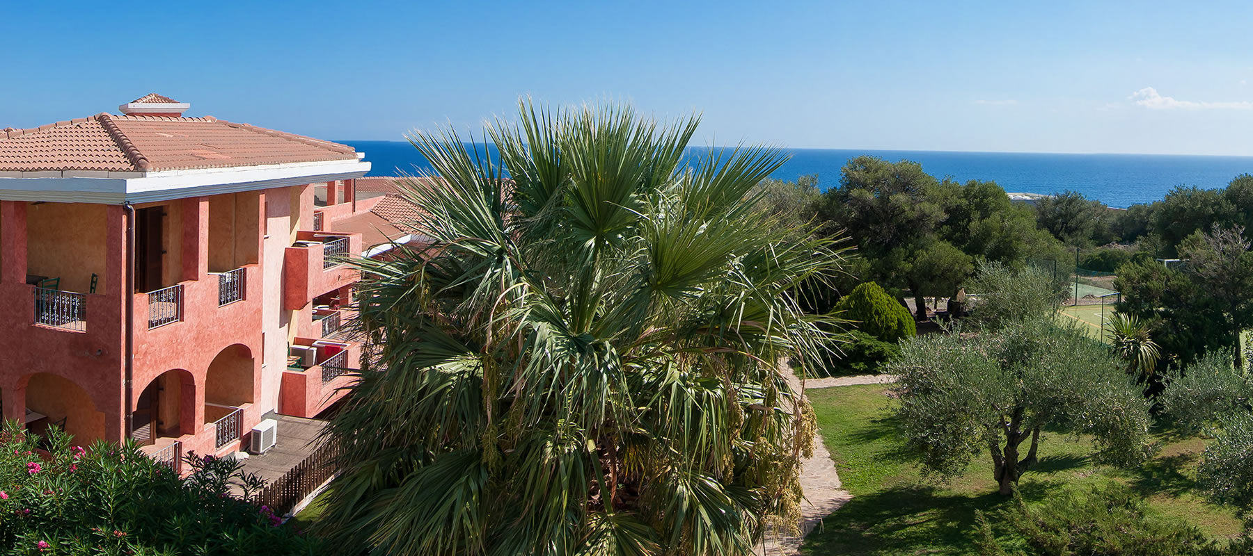 Zeezicht vanaf het balkon — Hotel i Ginepri