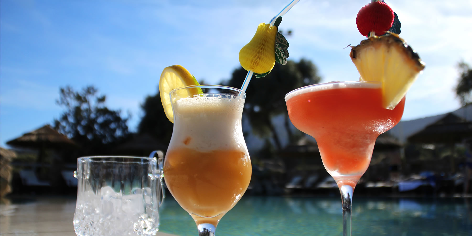 Bar bij het zwembad — Hotel i Ginepri