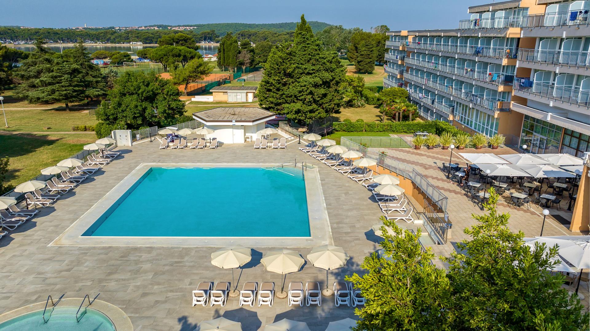 Arena Hotel Holiday foto 20