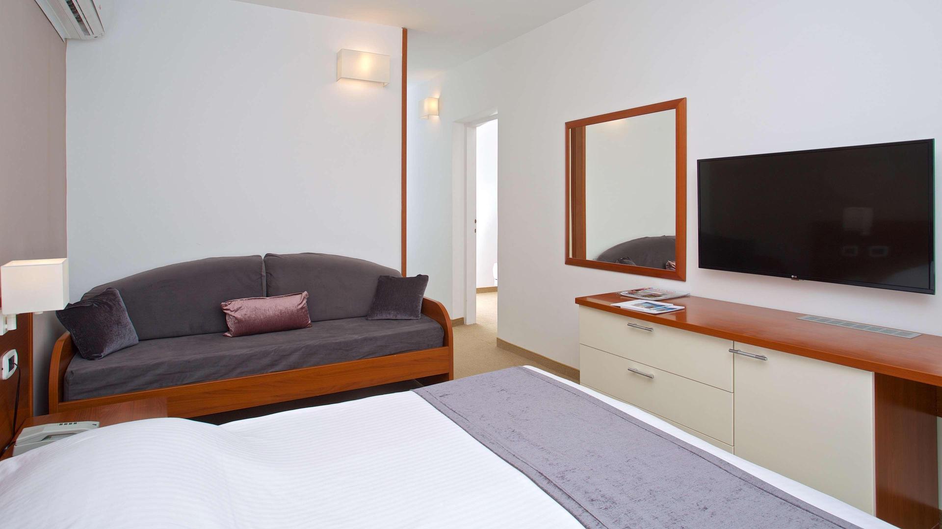 Arena Hotel Holiday foto 11