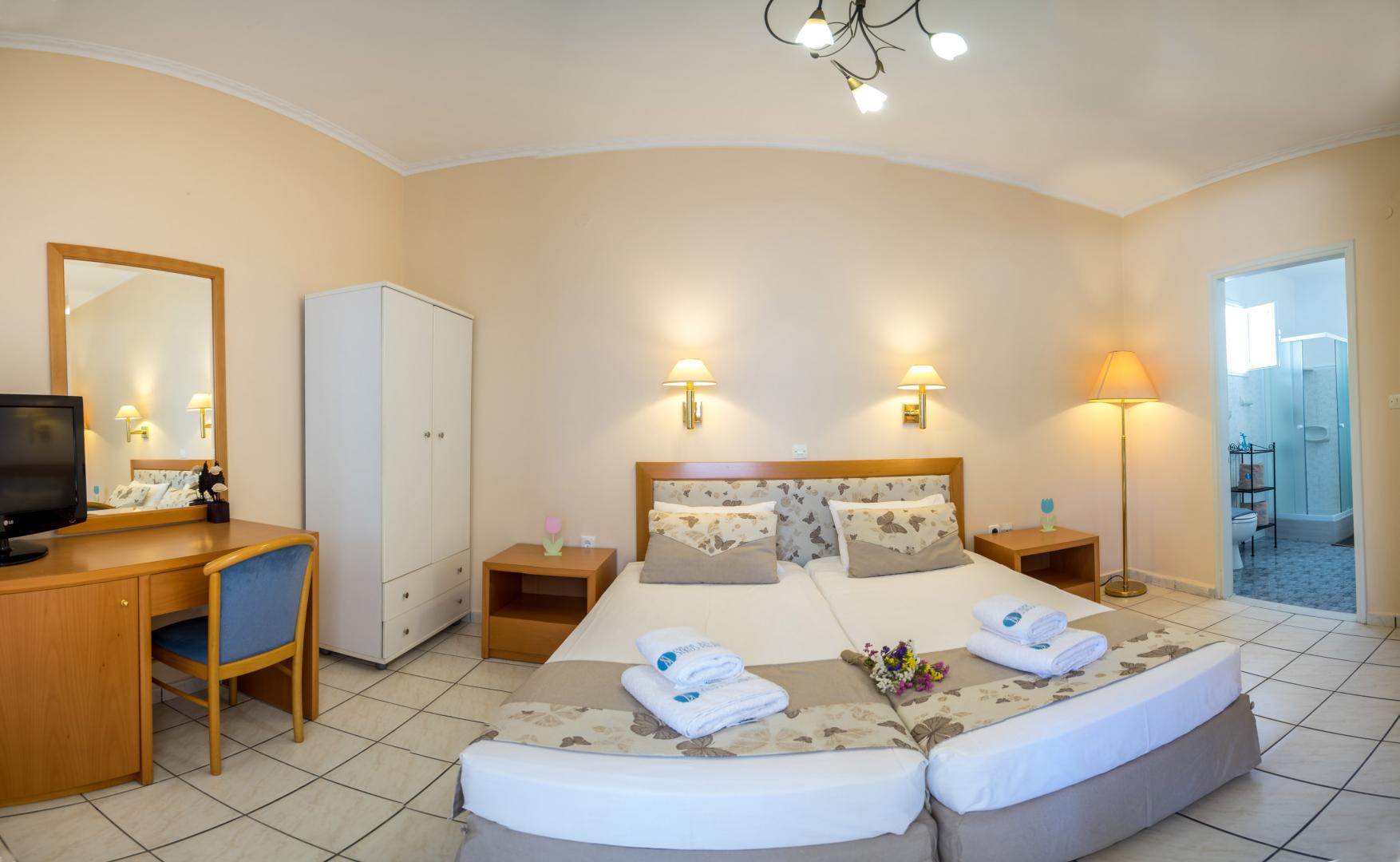 Syros Atlantis Hotel image 1
