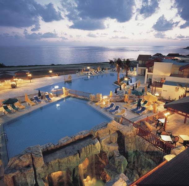 Kapetanios Aqua Resort image 0