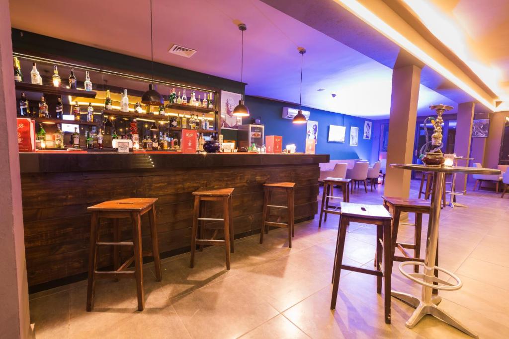 Club Paradisio image 2