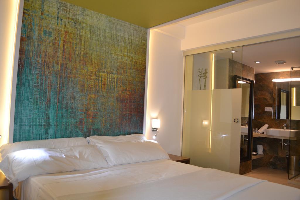 Kamer met tweepersoonsbed — Marfil