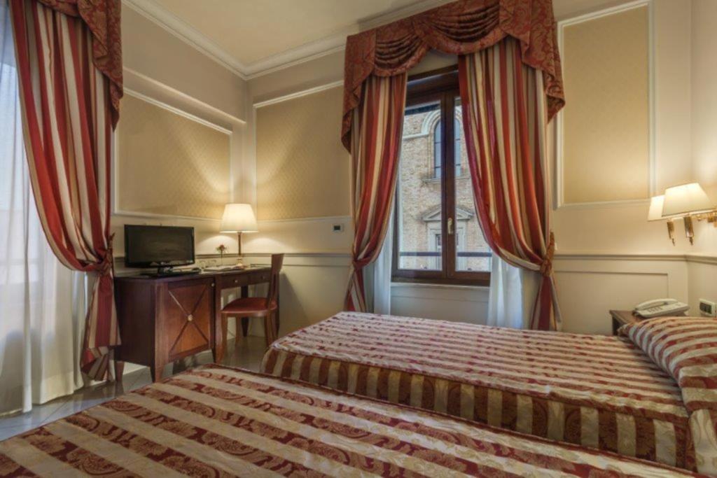 Palazzo Cardinal Cesi foto 7