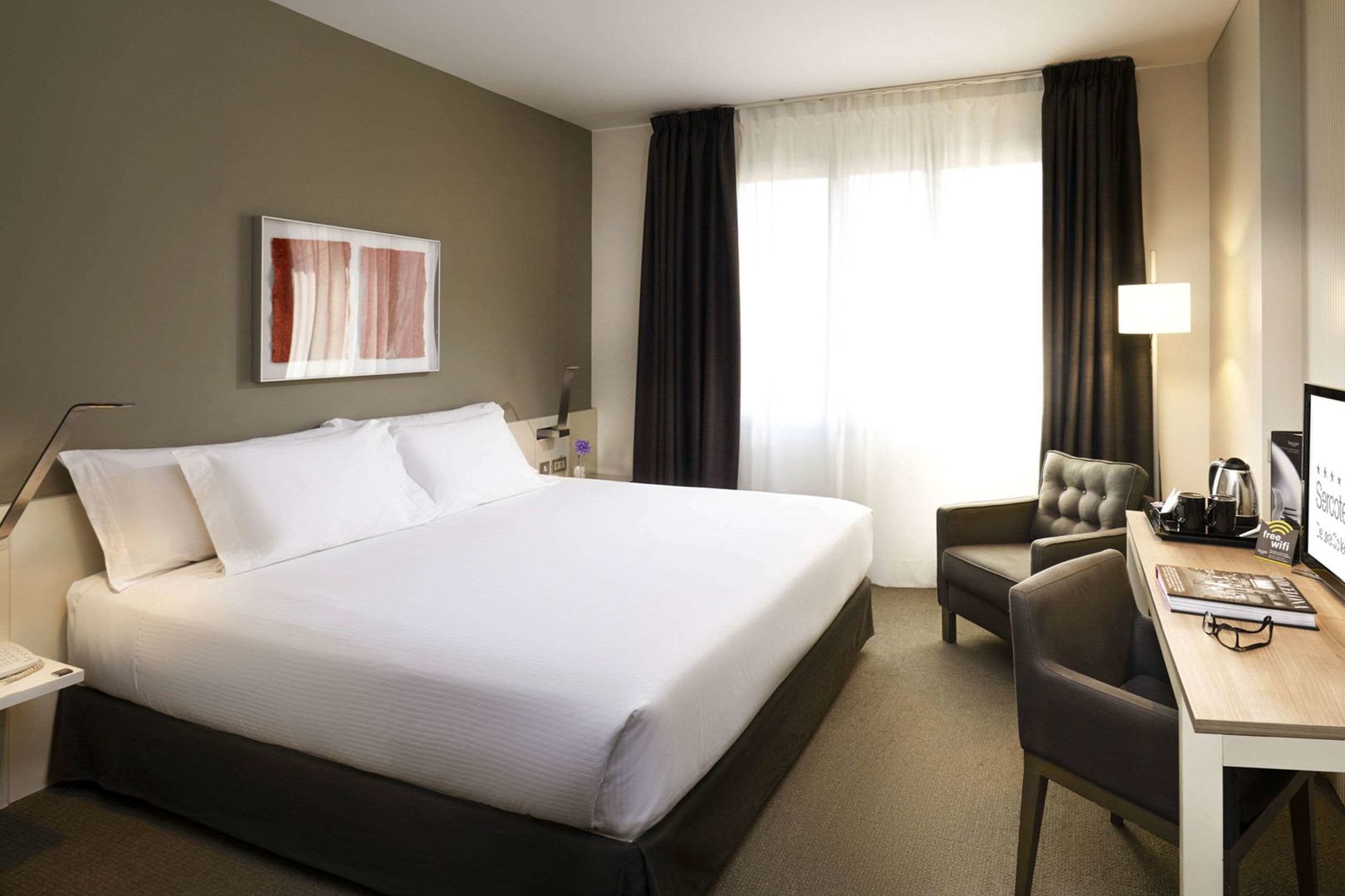 Sercotel Ámister Art Hotel image 2