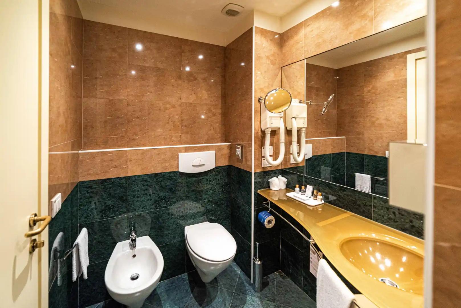 Phi Hotel Emilia foto 8