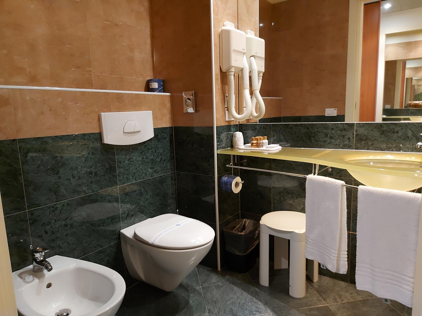 Phi Hotel Emilia foto 24