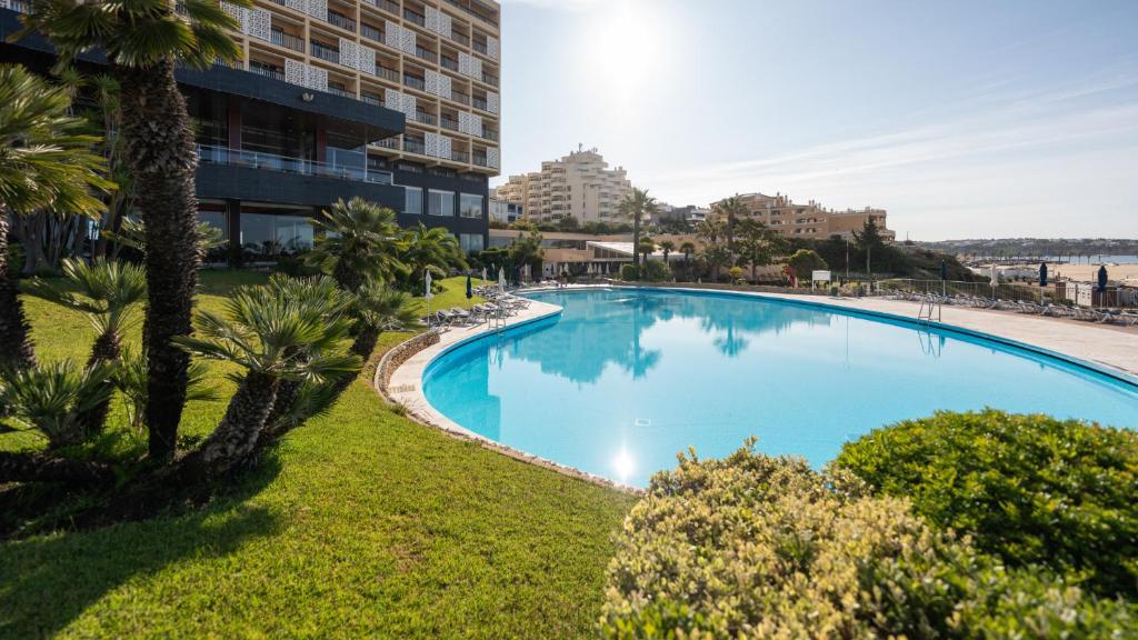 Hotel Algarve Casino image 0