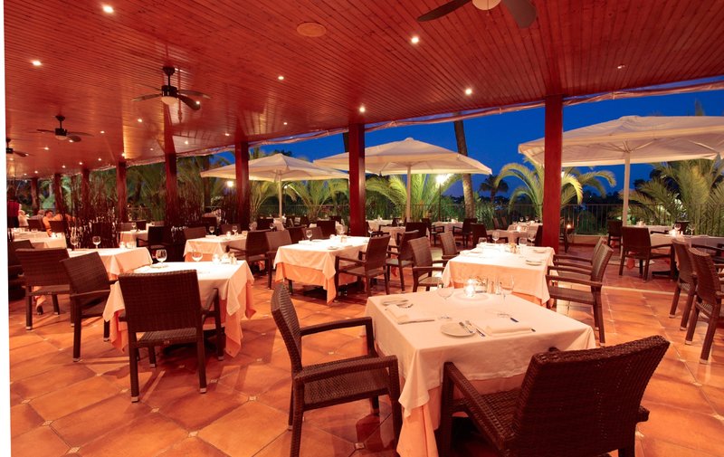 Ria Park Hotel image 2