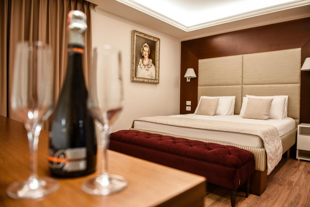 Queen Hotel Tirana foto 10