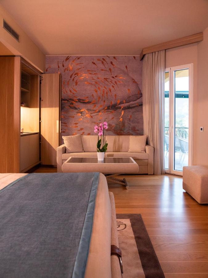 Miramare Suites.