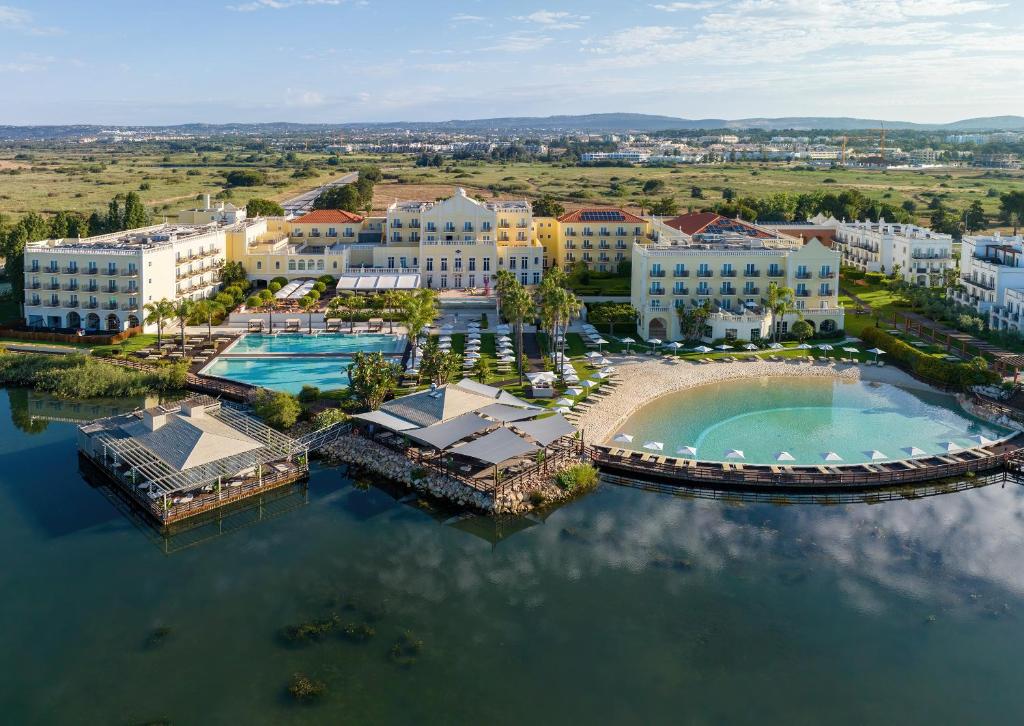 Domes Lake Algarve, Autograph Collection