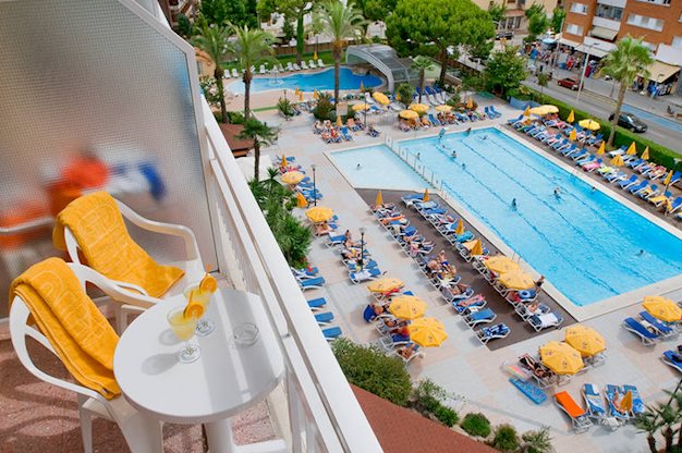 Hotel GHT Oasis Park & Spa foto 2