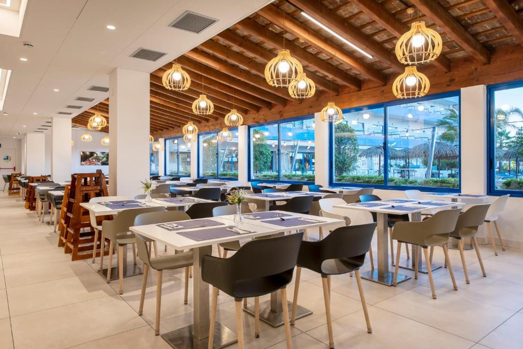 Hotel Tahití Playa image 3