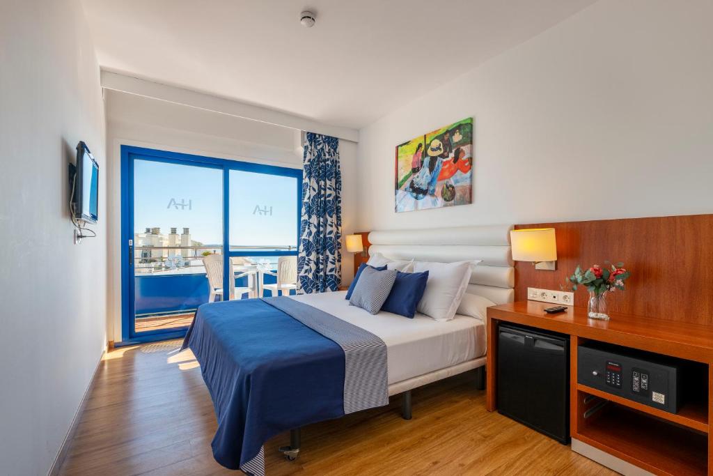 Hotel Tahití Playa image 1