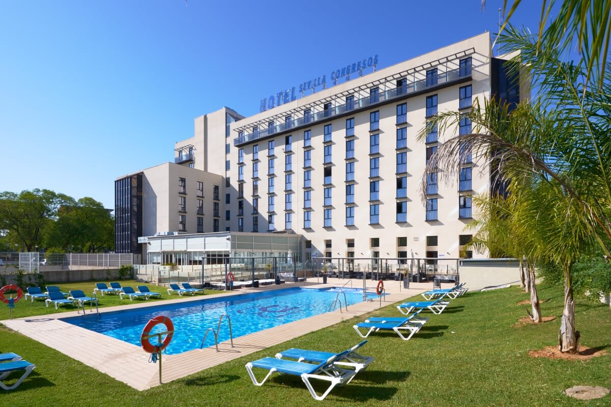 Hotel M.A. Sevilla Congresos image 0