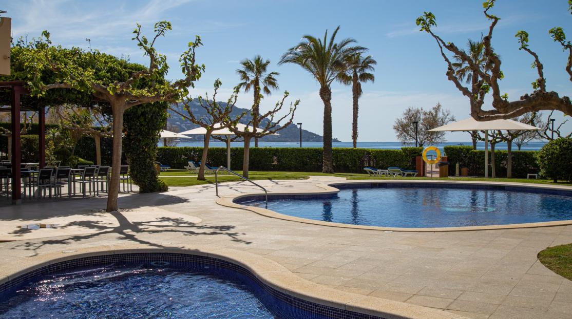 Prestige Hotel Victoria image 0