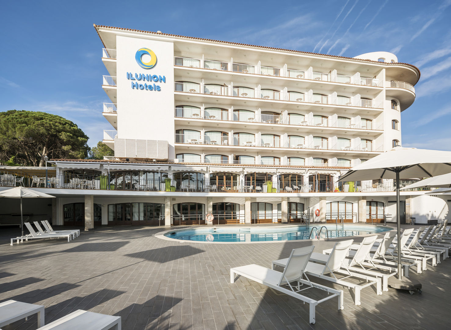 Hotel ILUNION Caleta Park image 0