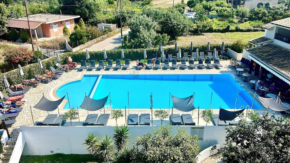 Bruskos Hotel & Suites foto 12