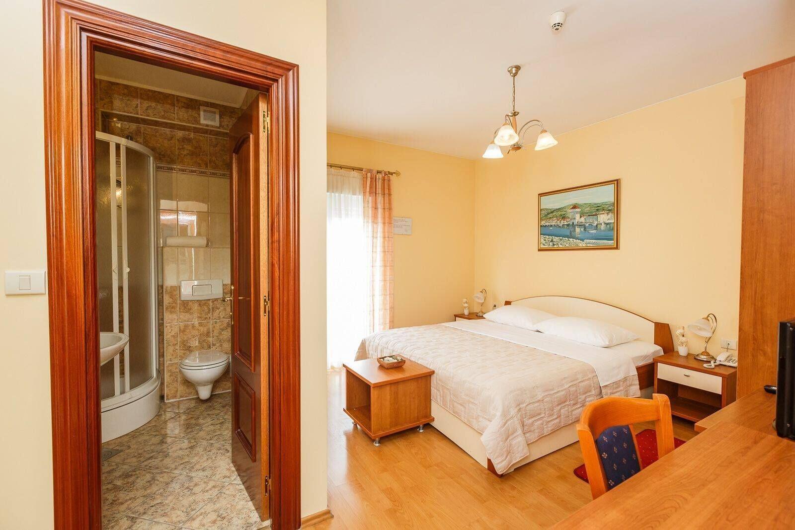 Hotel Adria image 3