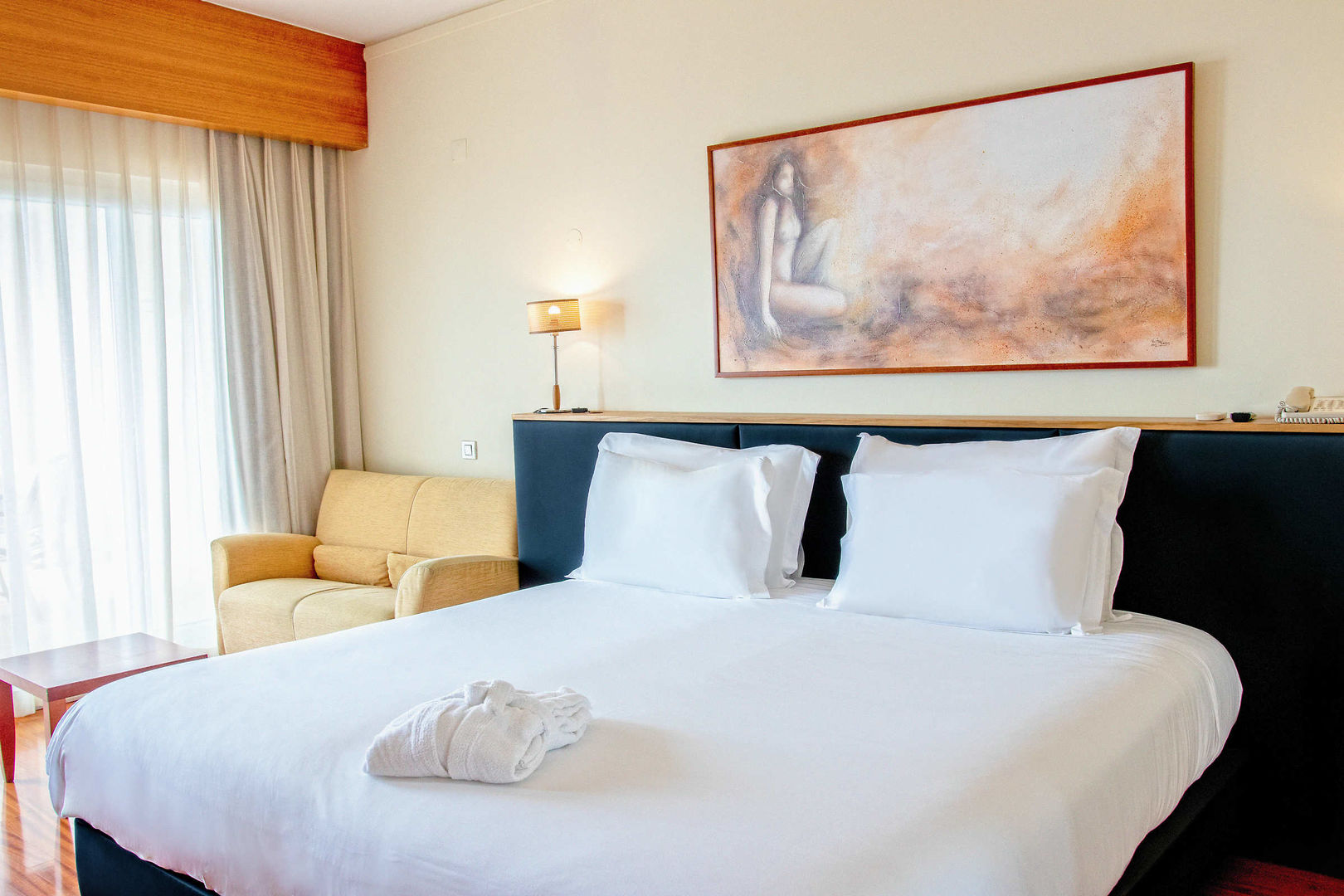 MS Aparhotel image 1