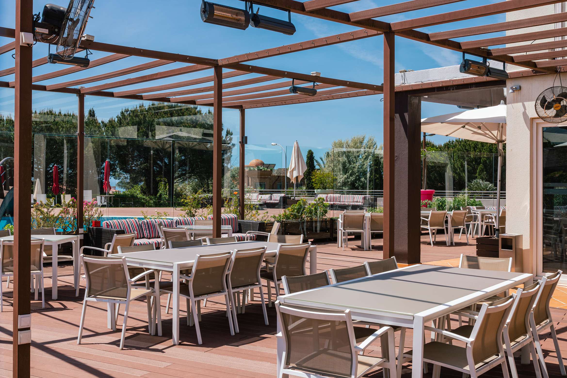 MS Aparhotel image 2