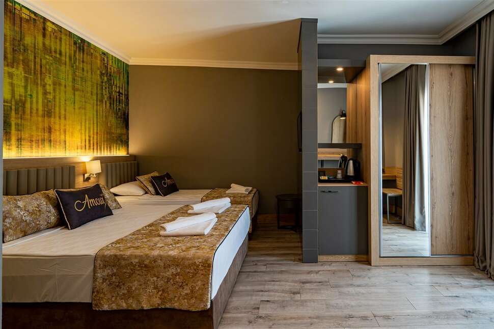Side Amour Hotel image 3