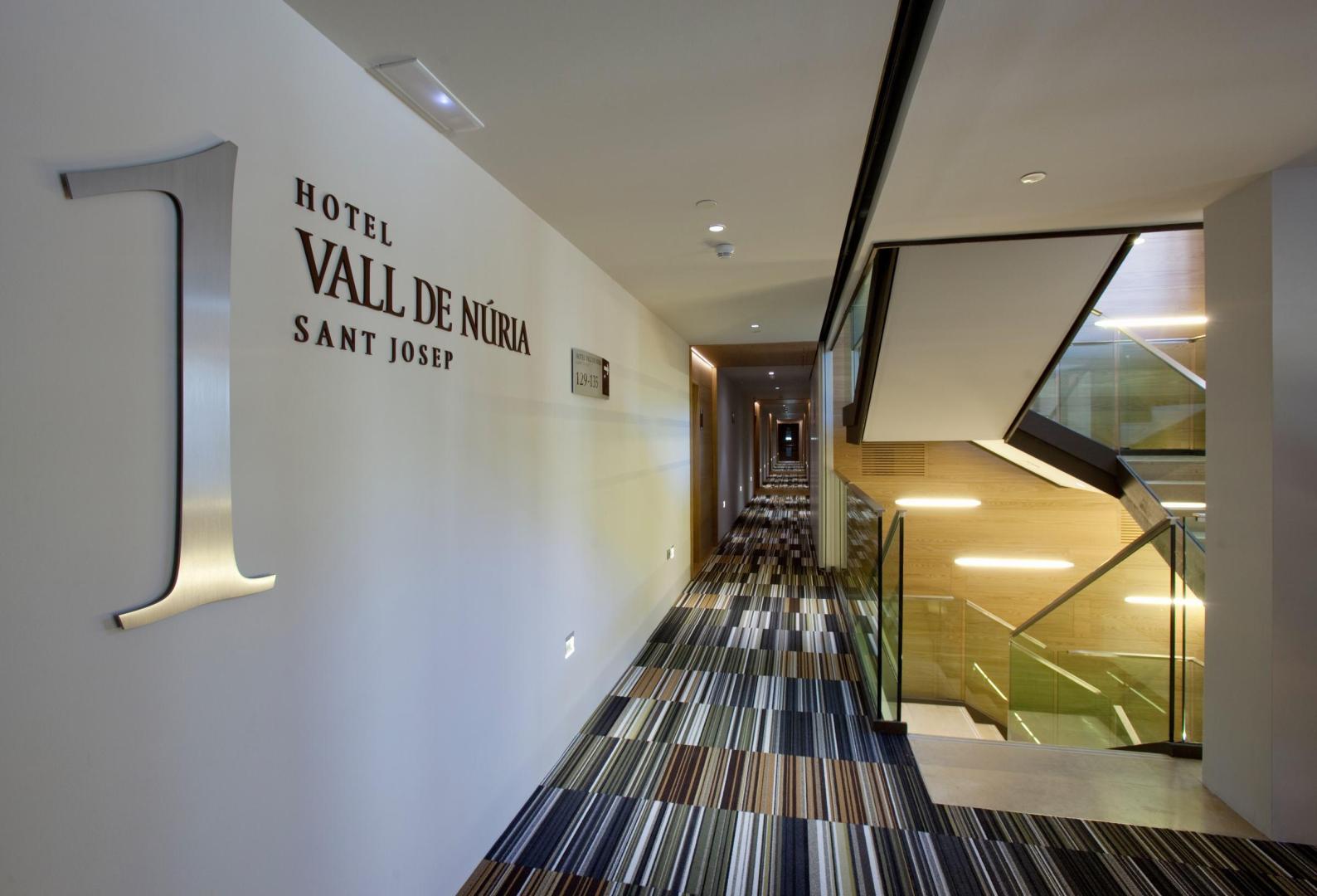 Hotel & Apartaments Vall de Núria image 2
