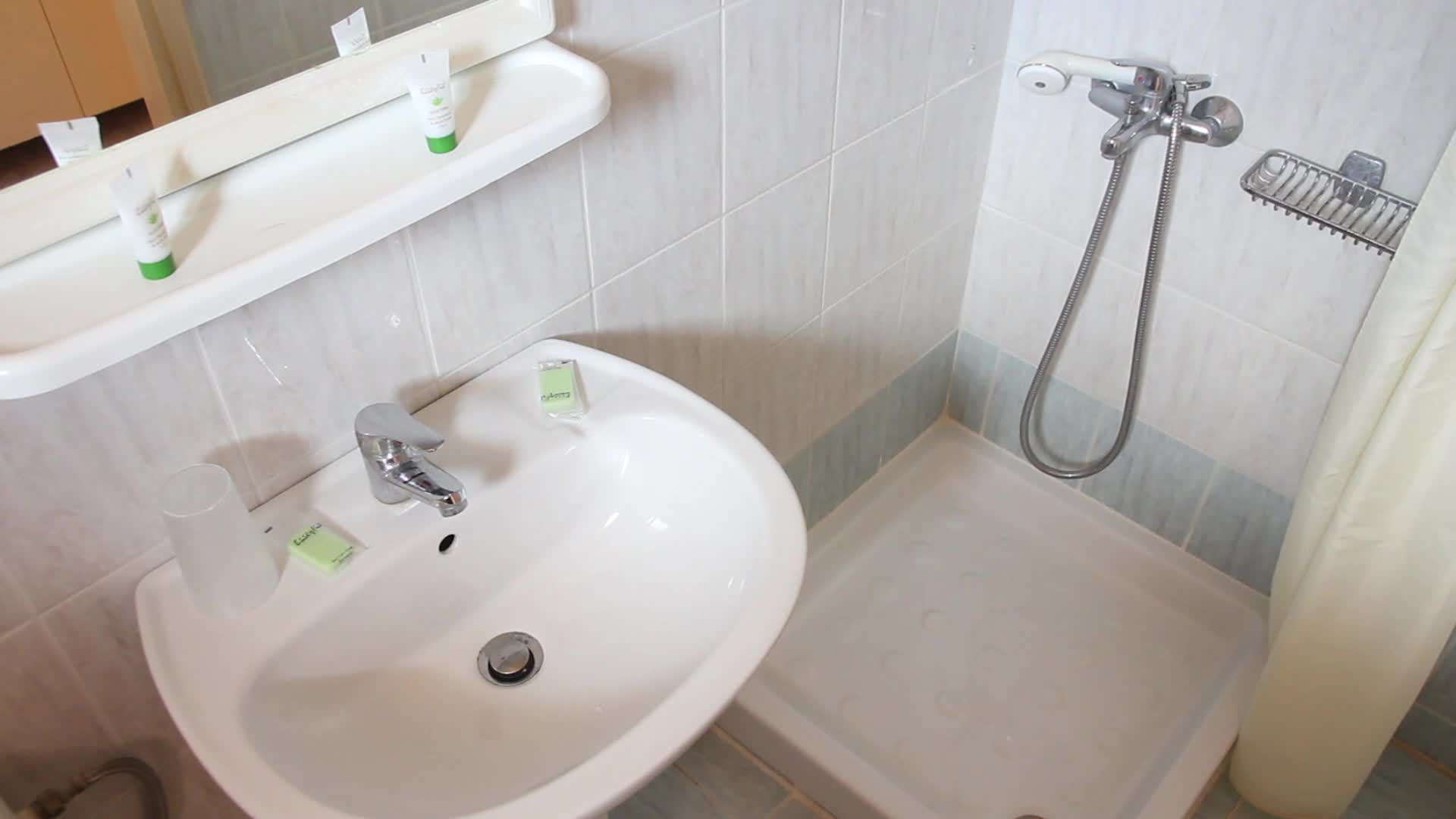 Triton Hotel image 3