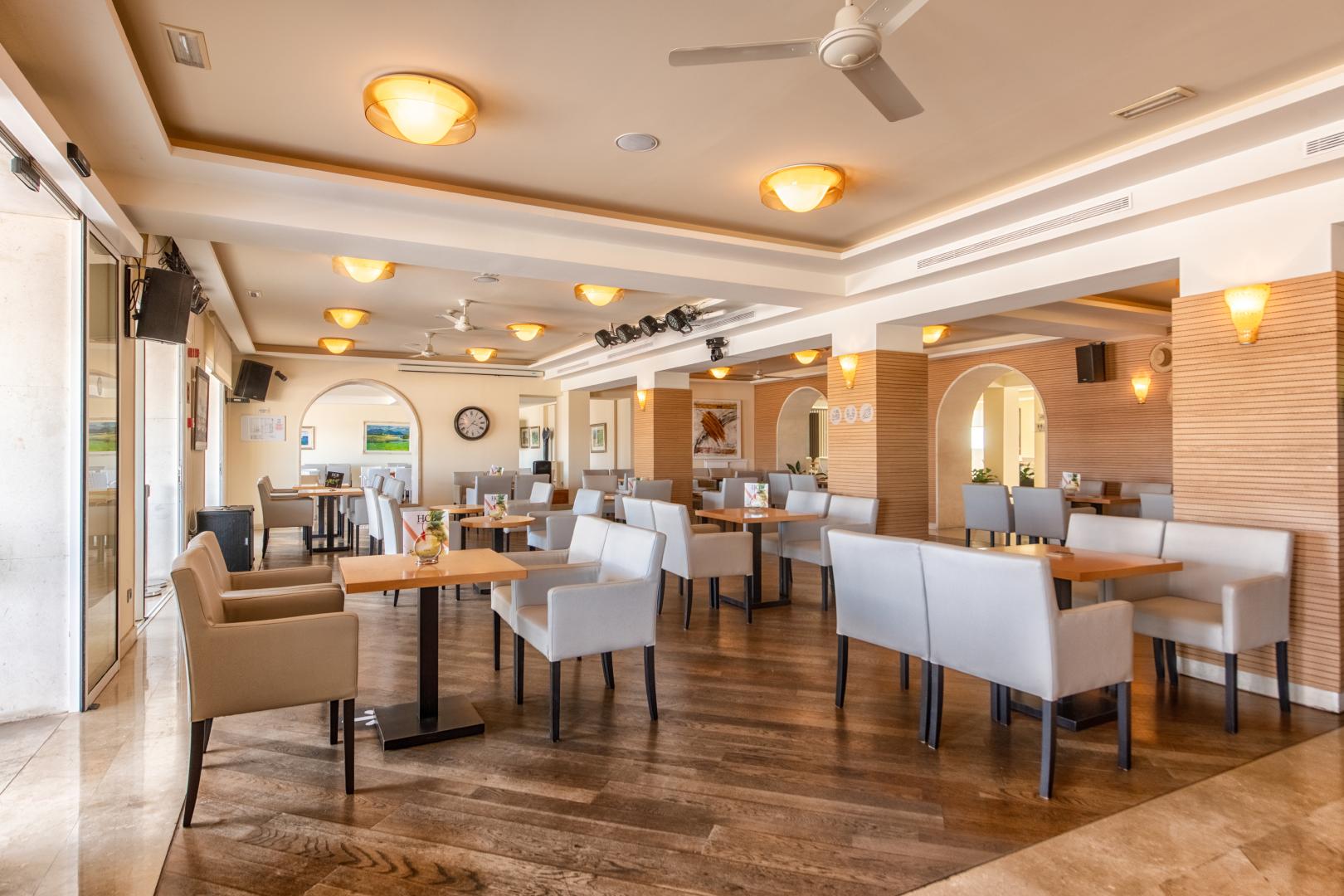 Hotel Cala Bona image 3
