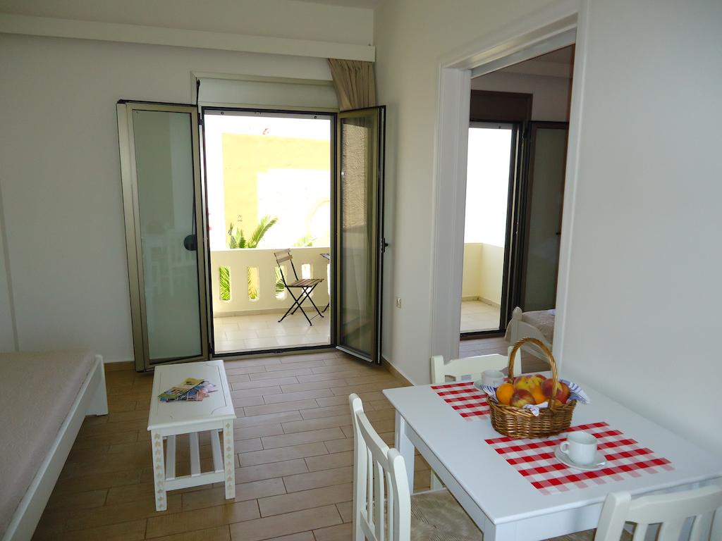 Almyra Apartments foto 8