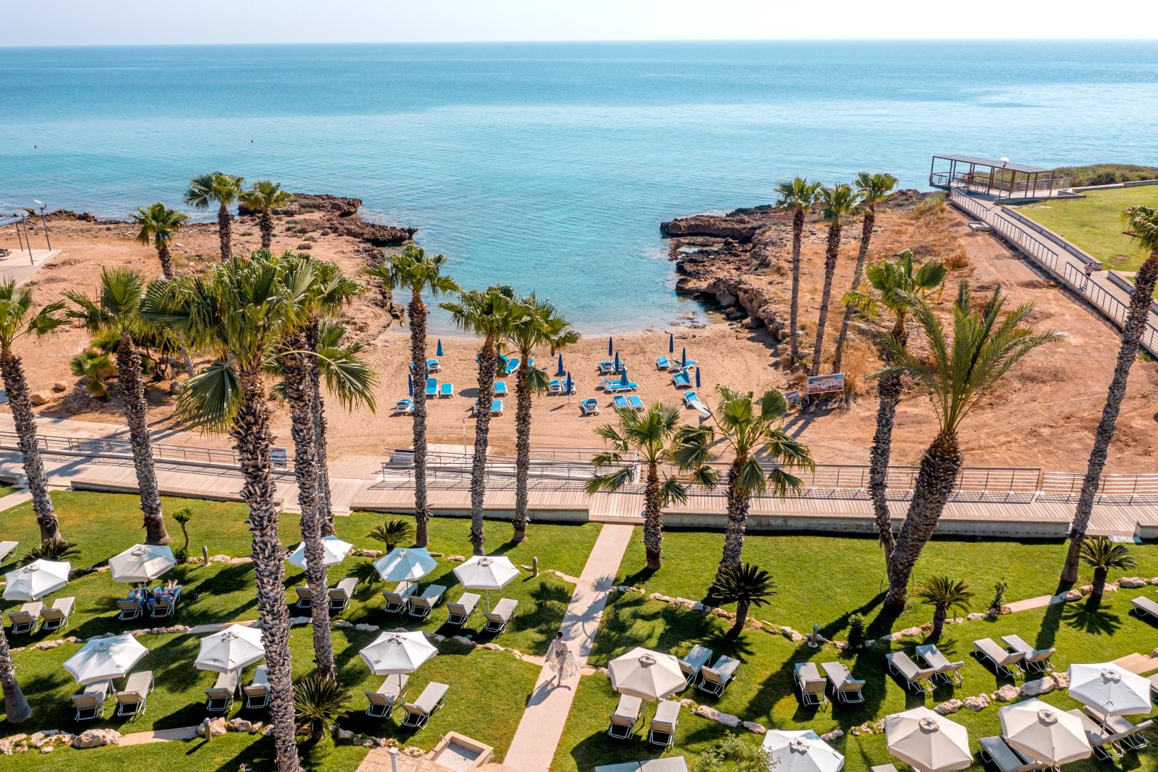 Louis Althea Beach foto 41