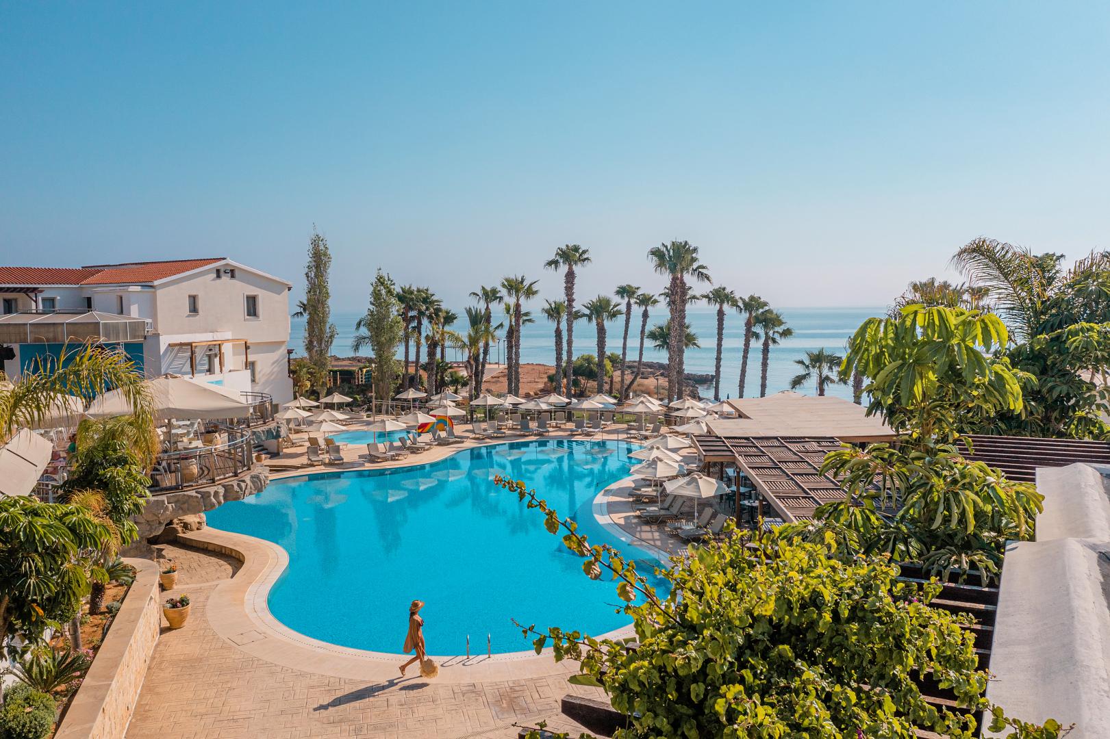 Louis Althea Beach foto 42