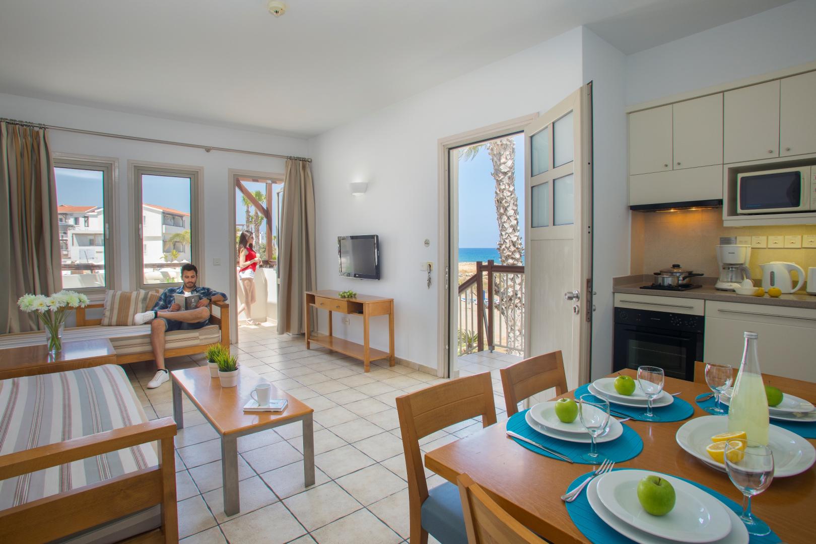 Louis Althea Beach foto 45