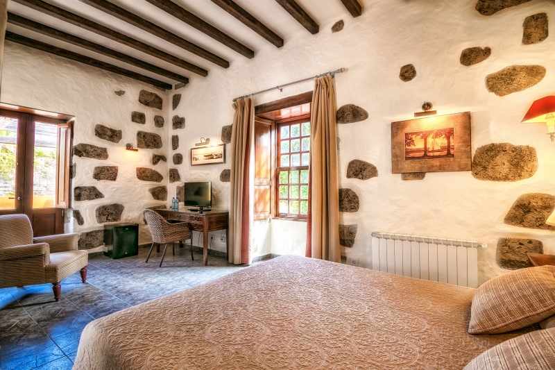 Kamer met balkon — LIVVO Rural Maipez