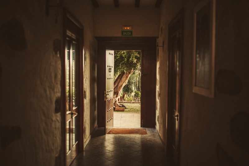 Hotelgang — LIVVO Rural Maipez