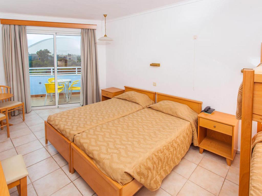 Continental Palace image 1