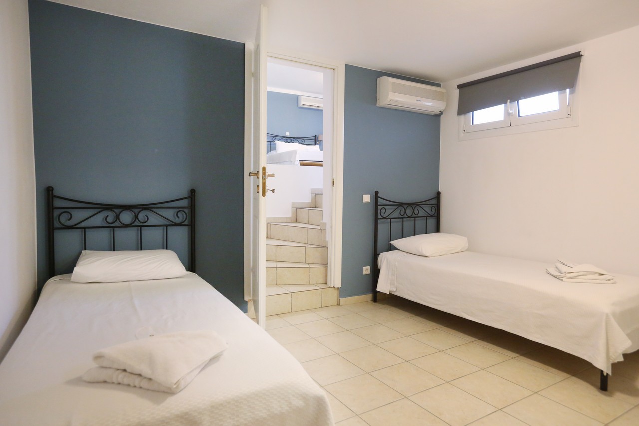 Sunrise Beach Suites image 1