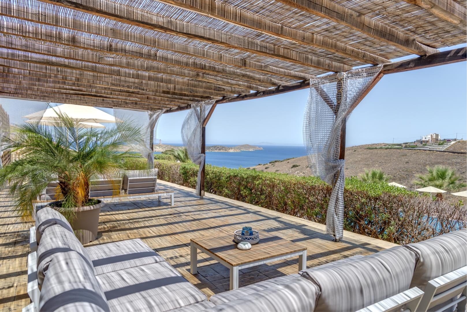 Sunrise Beach Suites image 3