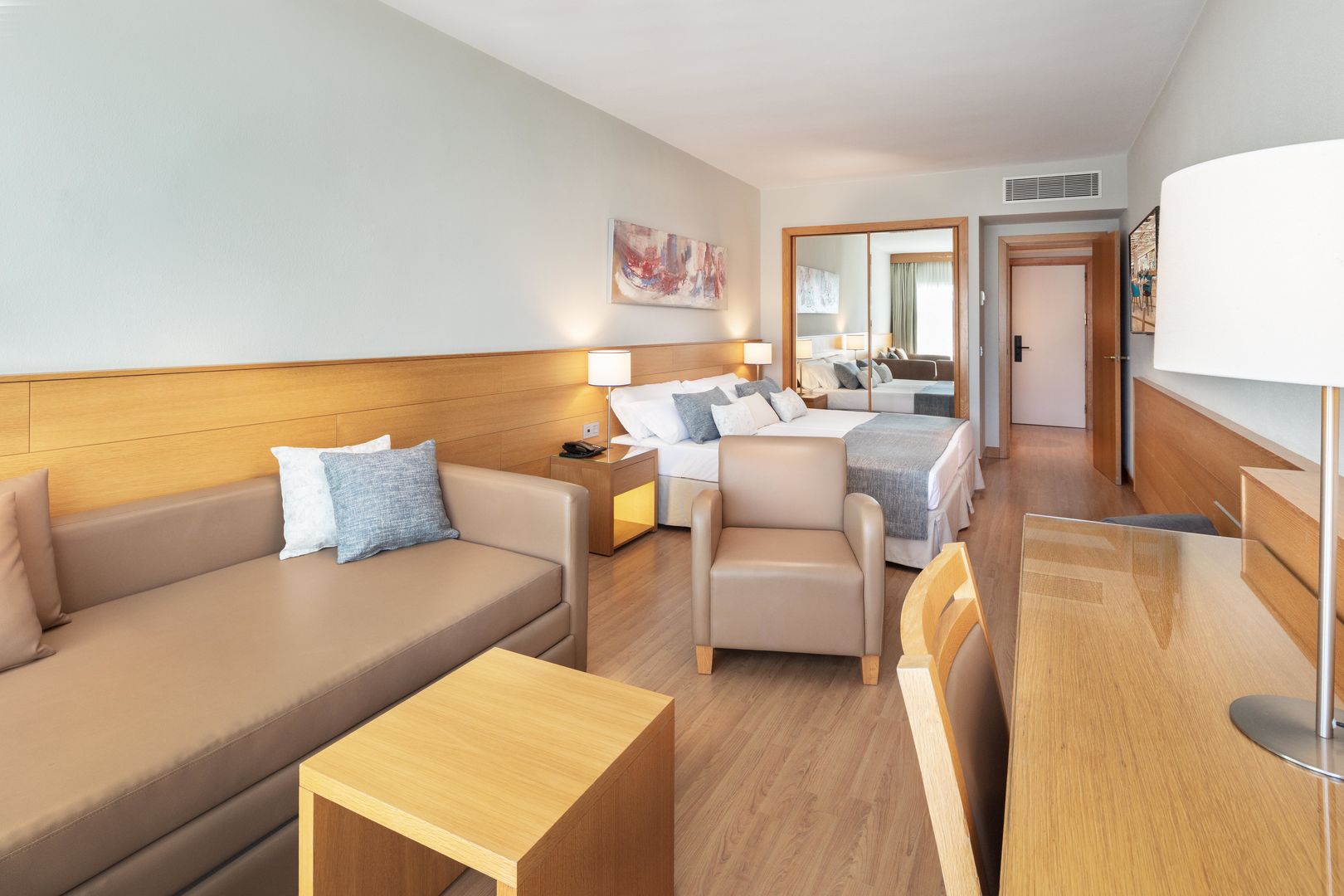 Maspalomas Princess image 3