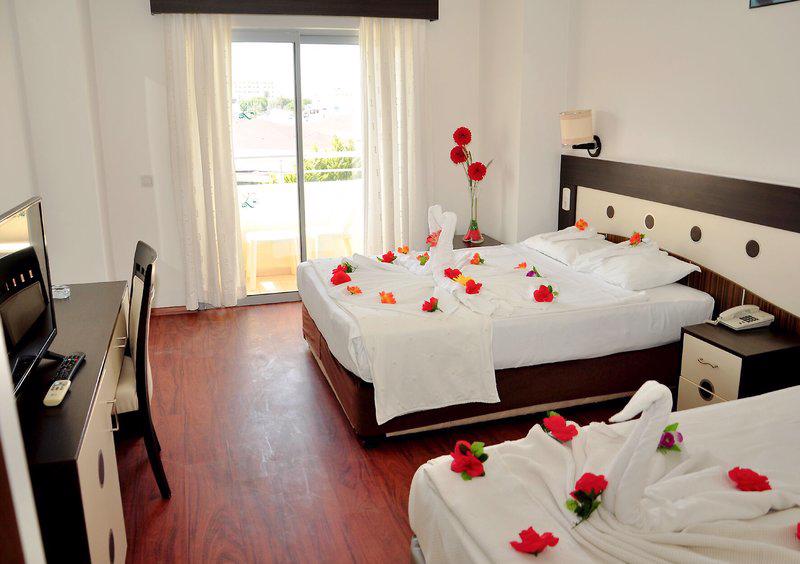 Lavitas Hotel image 1