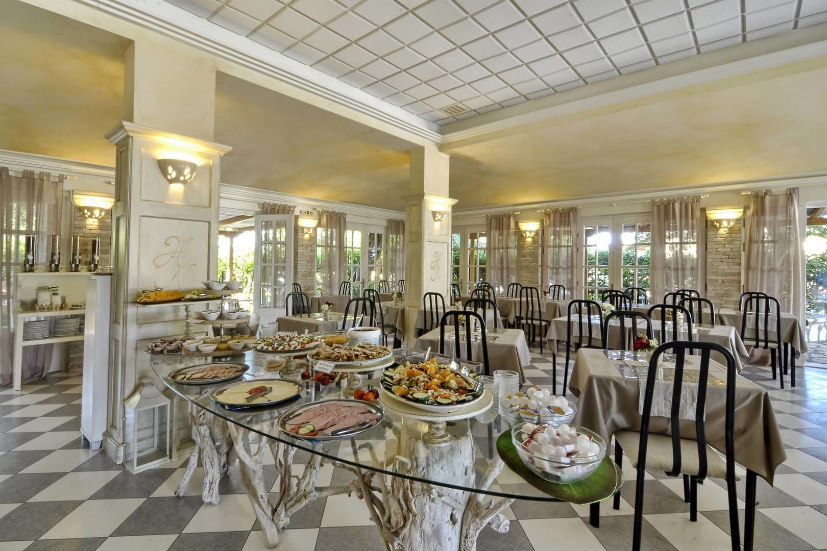 Nefeli Hotel image 2
