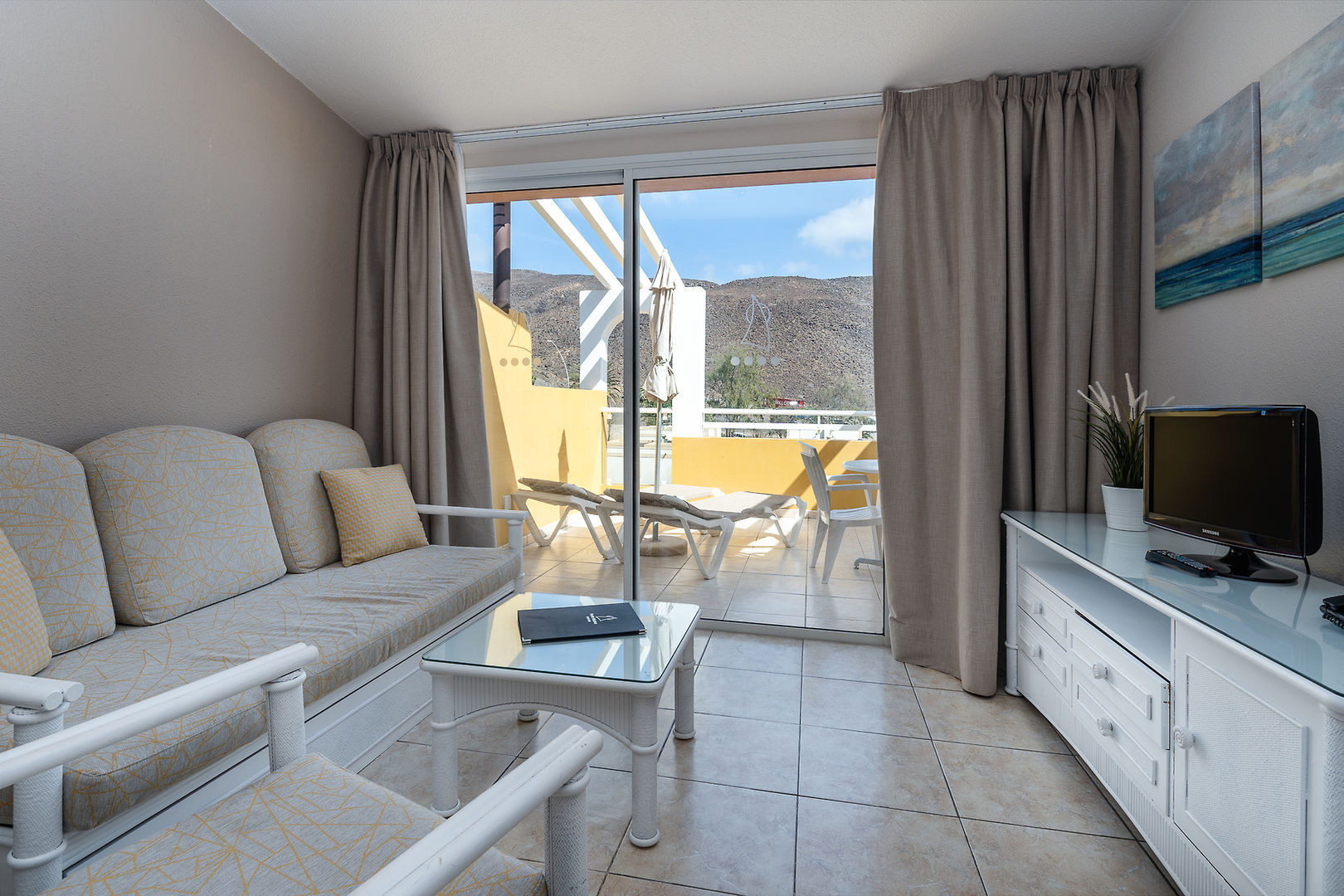 Apartments Punta Marina by LIVVO image 3