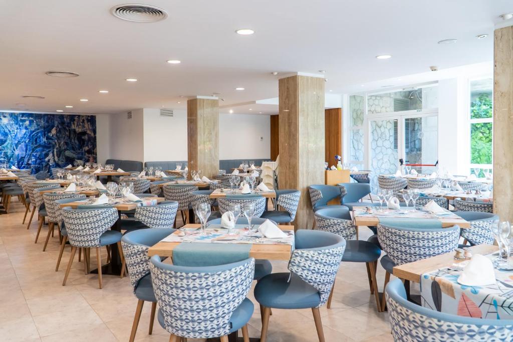 Hotel y Apartamentos Leman image 3