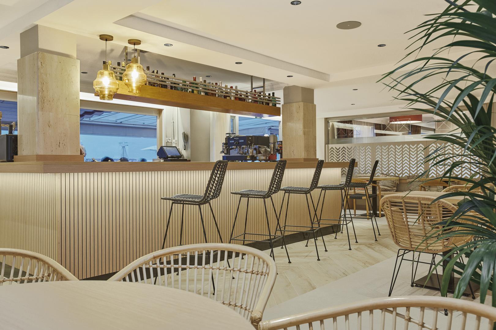 Universal Aparthotel Don Camilo image 3