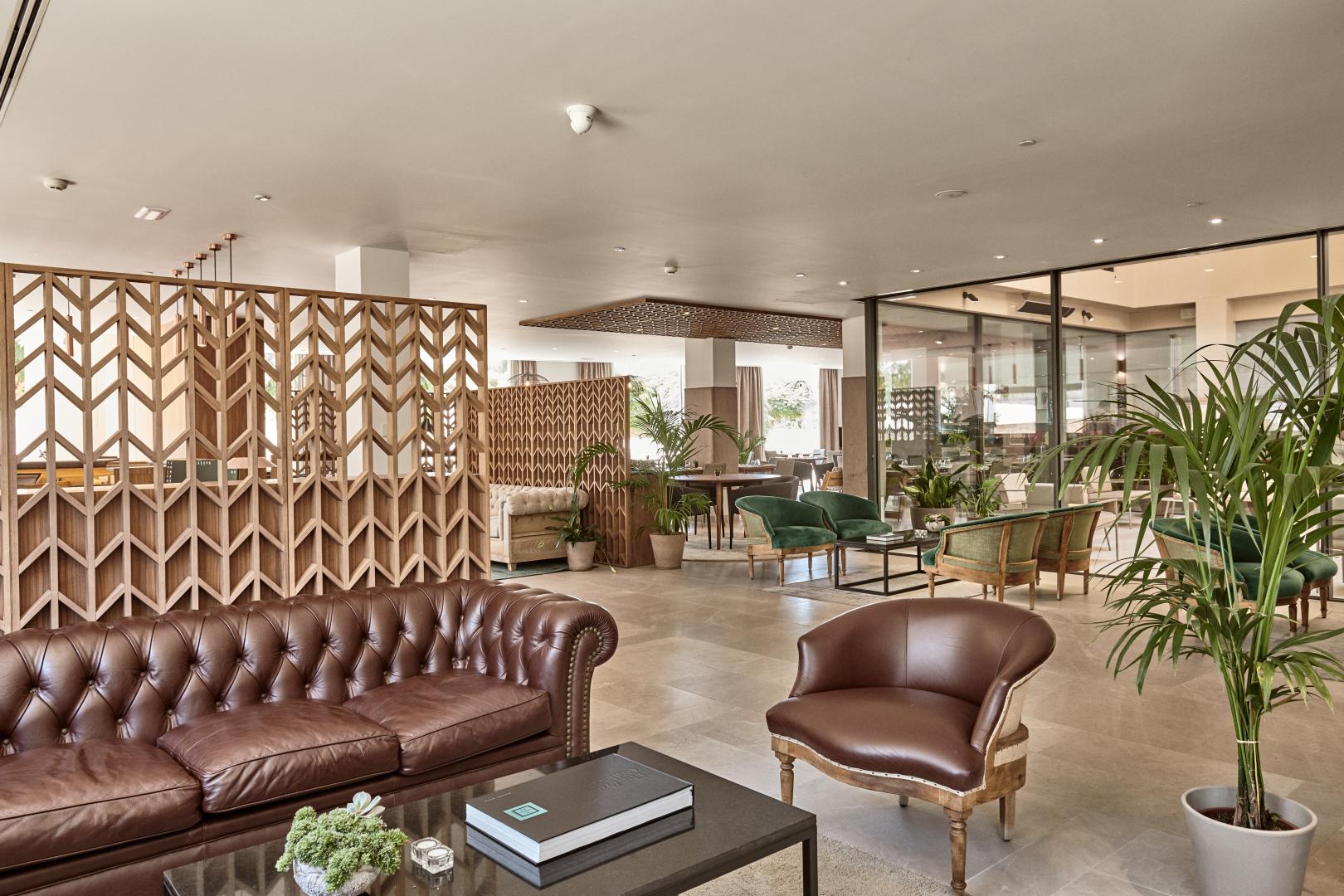 Lobby met receptie — Hotel Es Princep