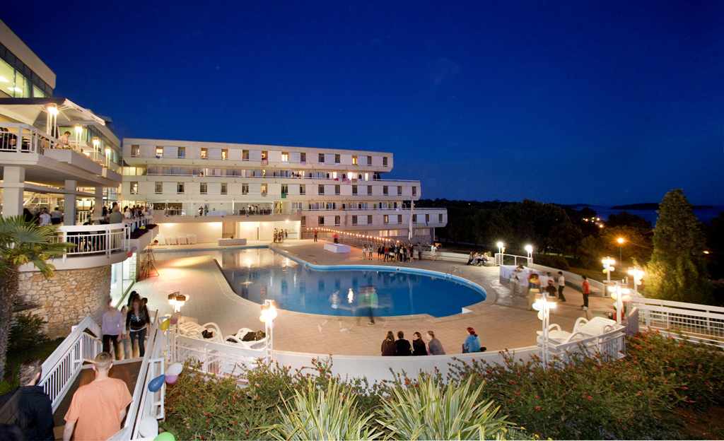 Hotel Delfin Plava Laguna image 0