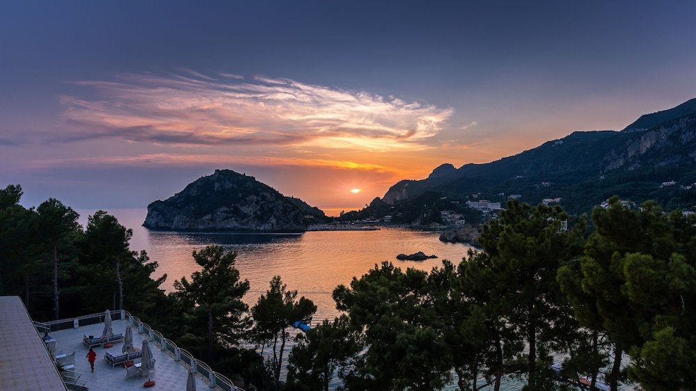 Akrotiri Beach Resort Hotel image 1