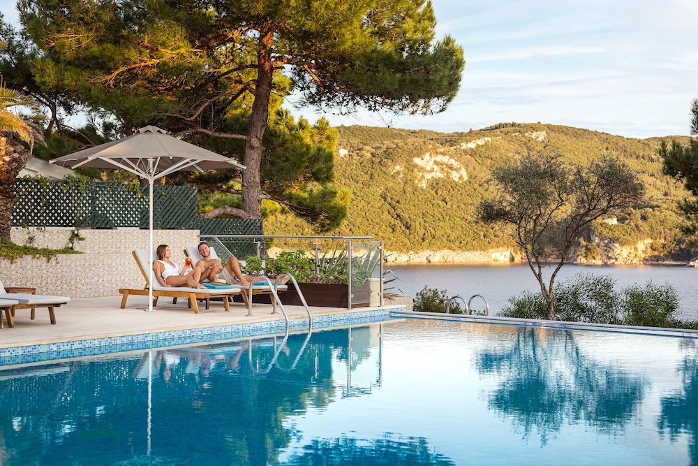 Akrotiri Beach Resort Hotel image 0